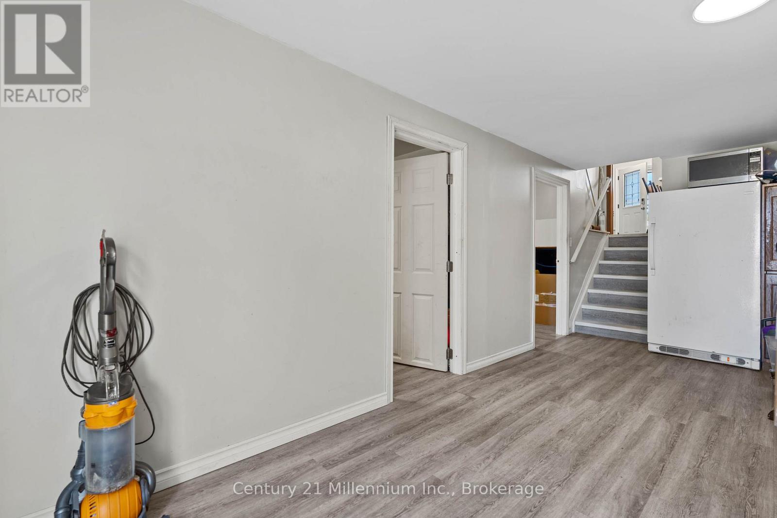 1980 6th Avenue E, Owen Sound, Ontario  N4K 2W5 - Photo 32 - X12562396