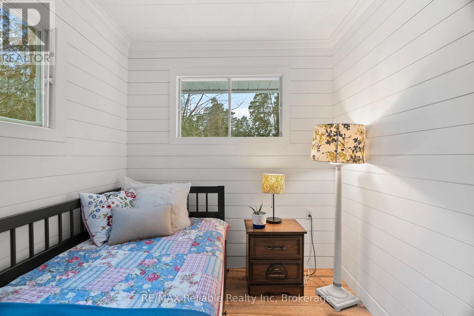 Photo 30 of 49 for 20 George Street