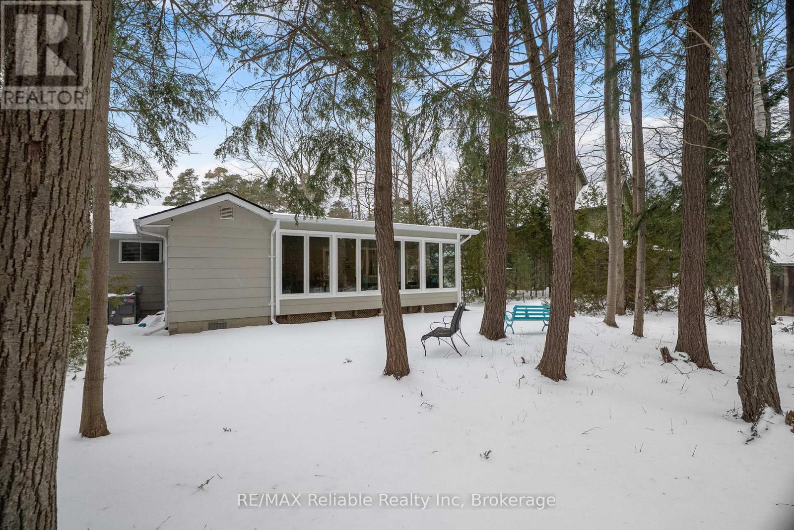 Photo 38 of 49 for 20 George Street