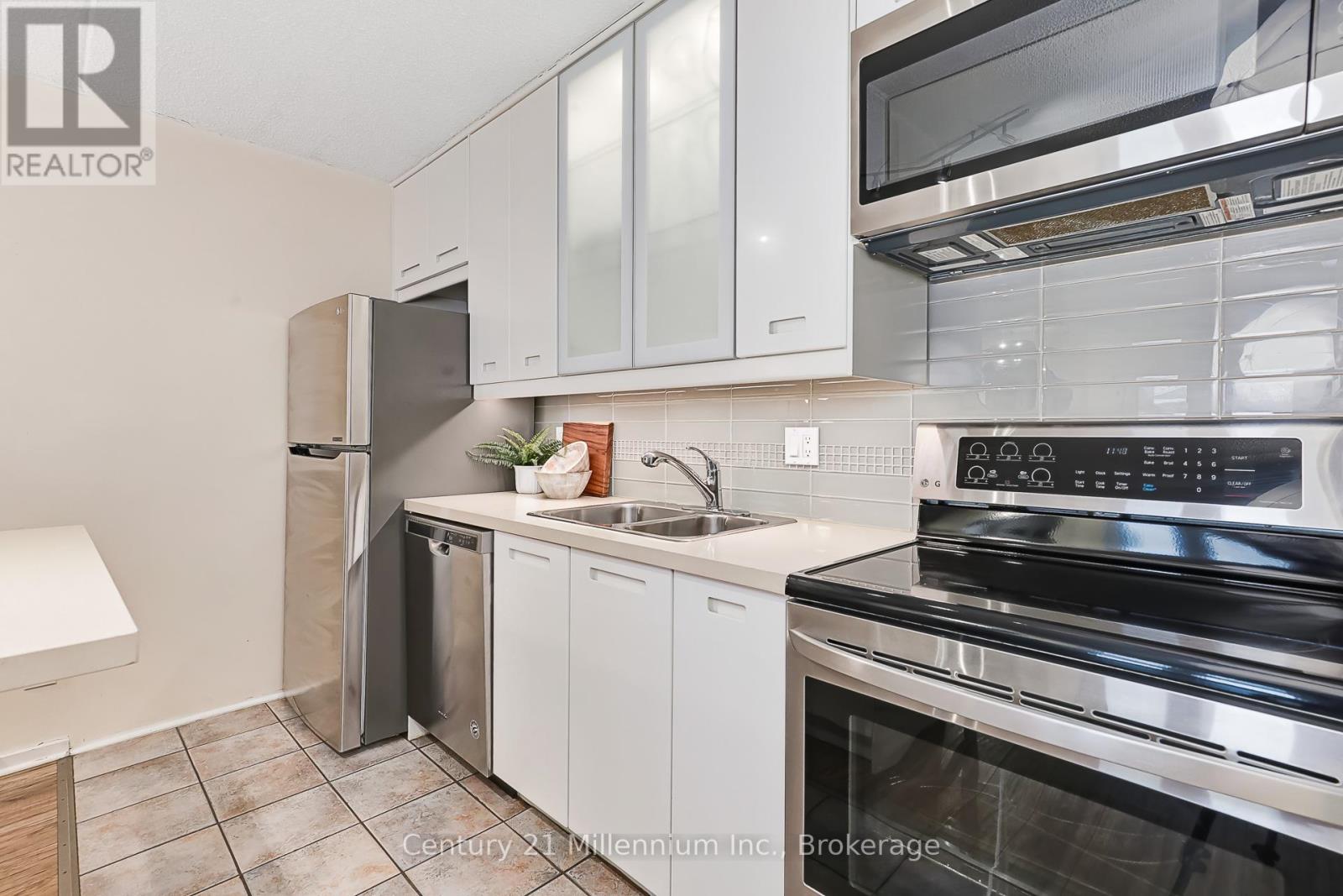 707 - 11 Dawson Drive, Collingwood, Ontario  L9Y 5B4 - Photo 11 - S12676620