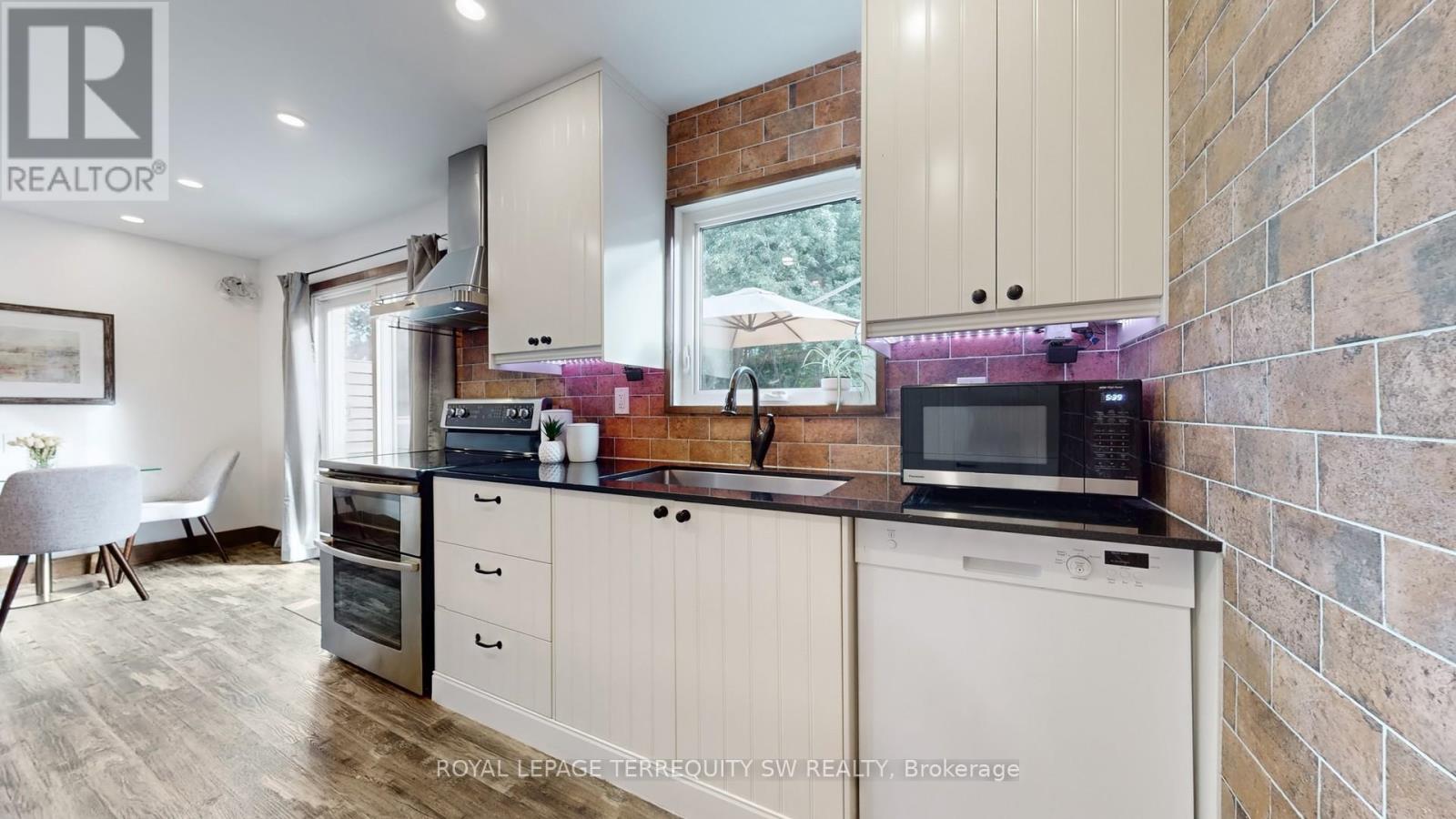 12 Newby Court, Brampton (Brampton North), Ontario  L6V 2R8 - Photo 14 - W12444199