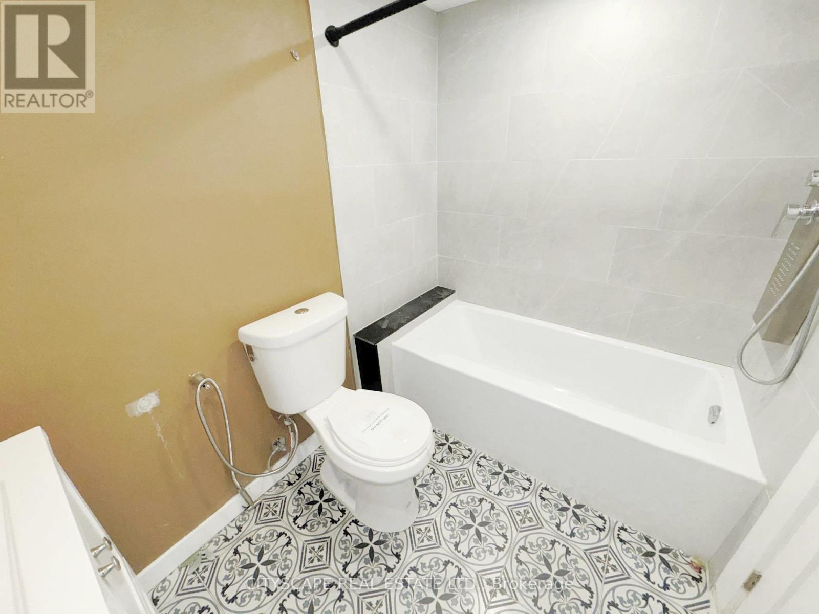 4064 Teakwood Drive, Mississauga, Ontario  L5C 3L5 - Photo 34 - W12676446