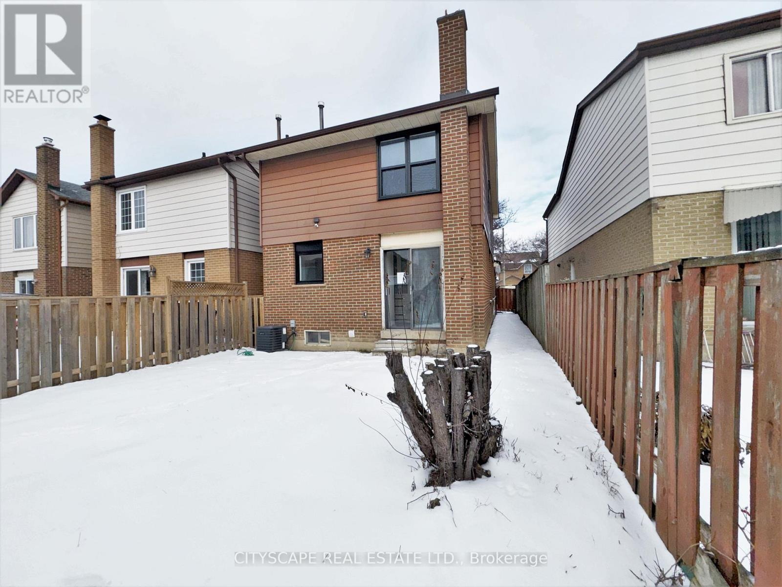 4064 Teakwood Drive, Mississauga, Ontario  L5C 3L5 - Photo 41 - W12676446