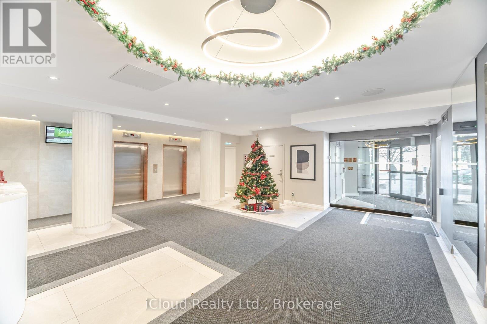 1511 - 550 Webb Drive, Mississauga (City Centre), Ontario  L5B 3Y4 - Photo 5 - W12600860