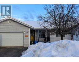 414 RIVERGLEN Drive, golden, British Columbia