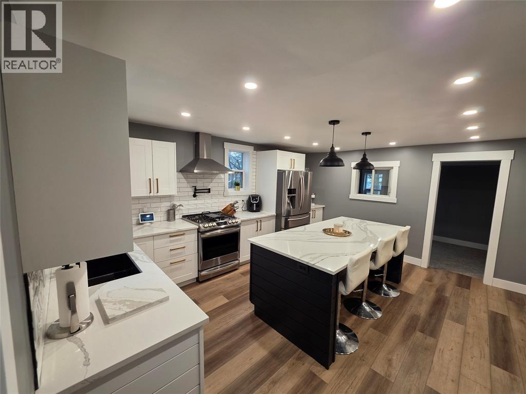 2565 Elizabeth Street, Oil Springs, Ontario  N0N 1P0 - Photo 11 - 25031658