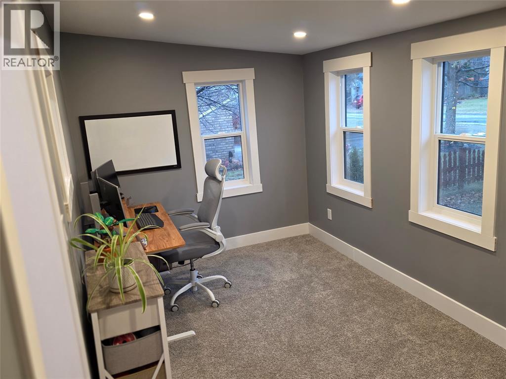 2565 Elizabeth Street, Oil Springs, Ontario  N0N 1P0 - Photo 15 - 25031658