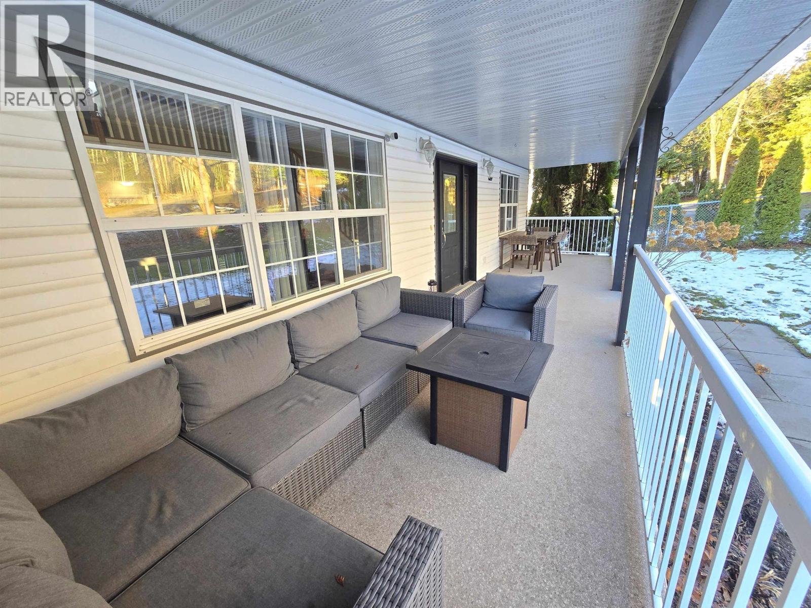 2577 Thornhill Street, Terrace, British Columbia  V8G 4Z9 - Photo 5 - R3070892