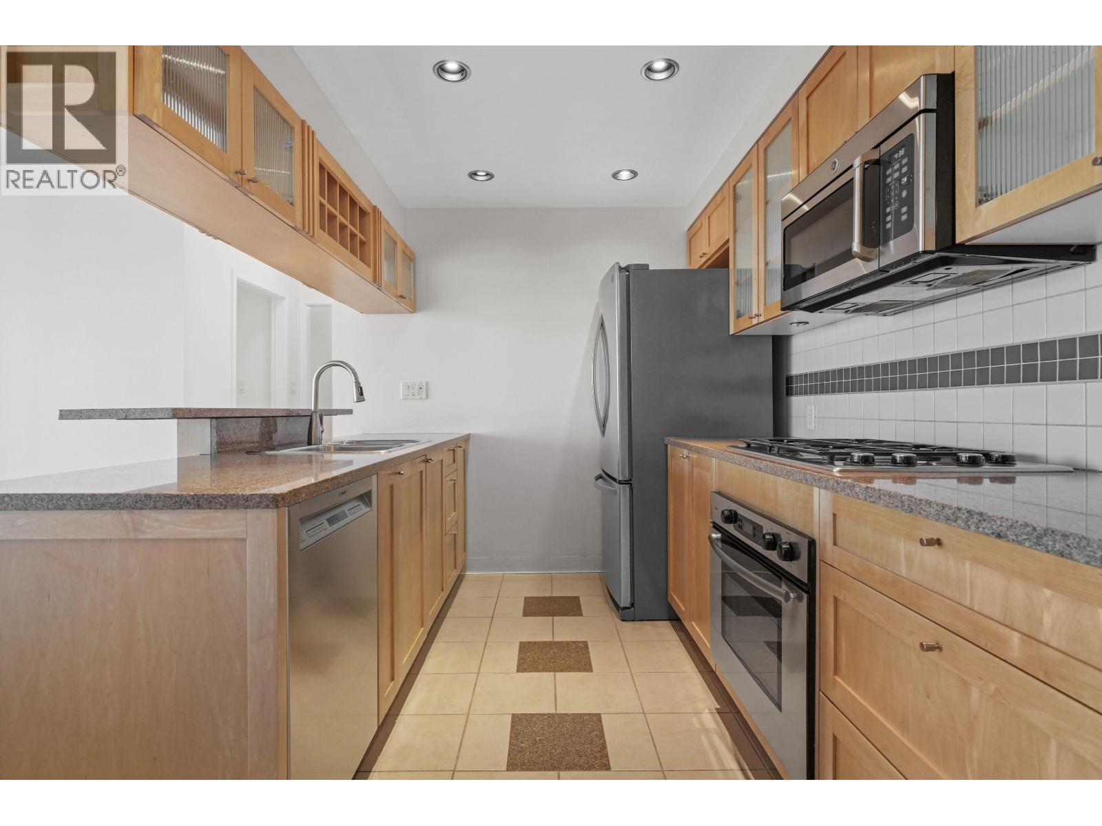 2503 1483 Homer Street, Vancouver, British Columbia  V6Z 3C7 - Photo 8 - R3077415