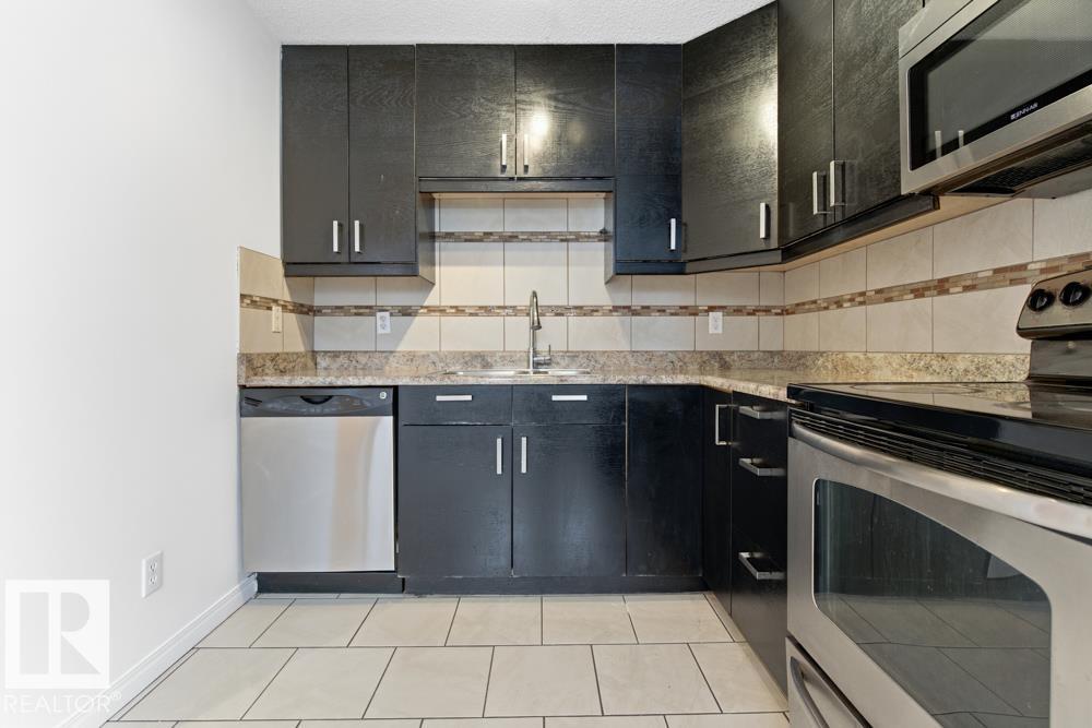 196 Roseland Vg Nw, Edmonton, Alberta T5E 5R6 - Photo 7 - E4467600