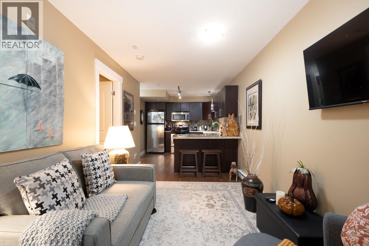 6 7428 E 14th Avenue, Burnaby, British Columbia  V3N 0C2 - Photo 12 - R3077432