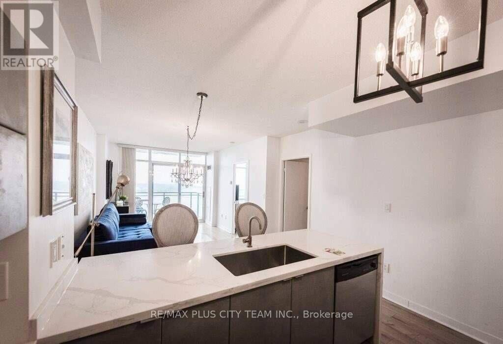 2612 - 11 Brunel Court, Toronto, Ontario  M5V 3Y3 - Photo 13 - C12678324