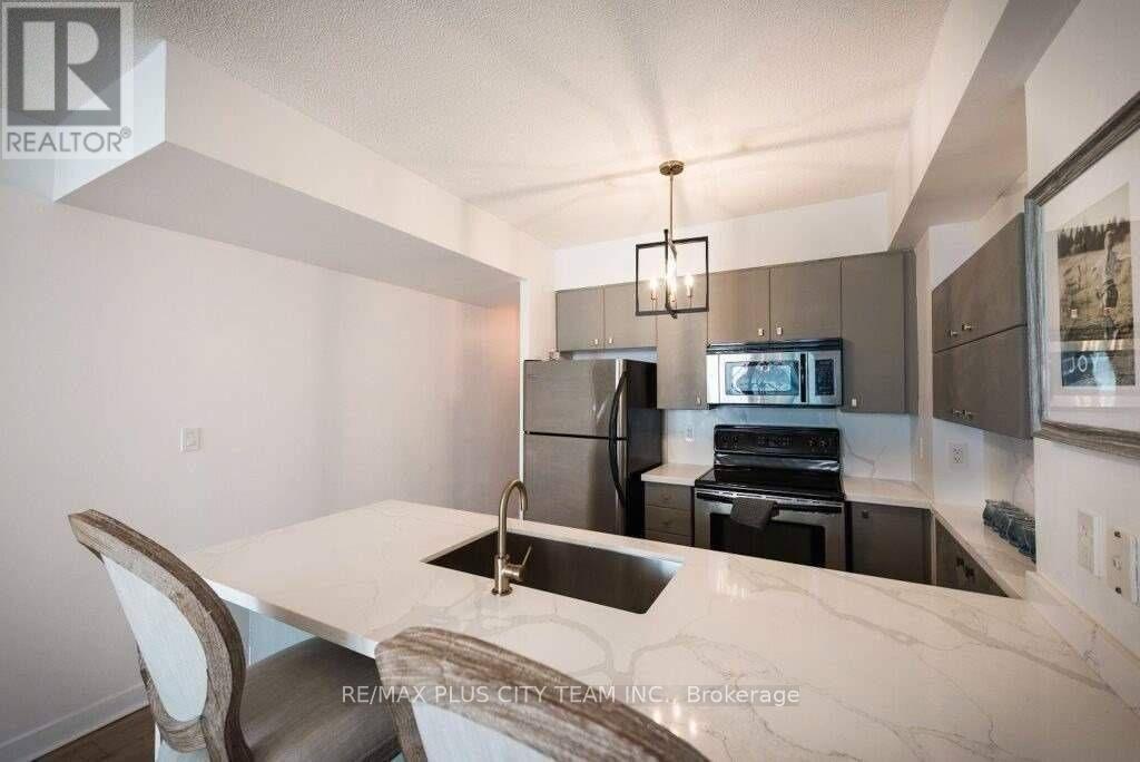 2612 - 11 Brunel Court, Toronto, Ontario  M5V 3Y3 - Photo 8 - C12678324