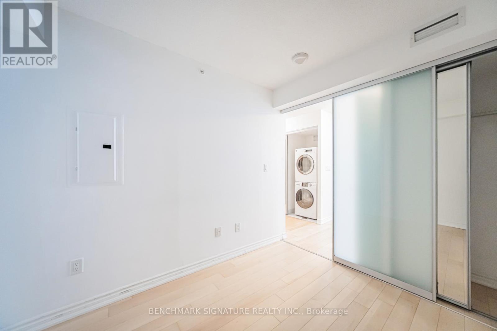 Unknown Address, ,     - Photo 10 - C12678364