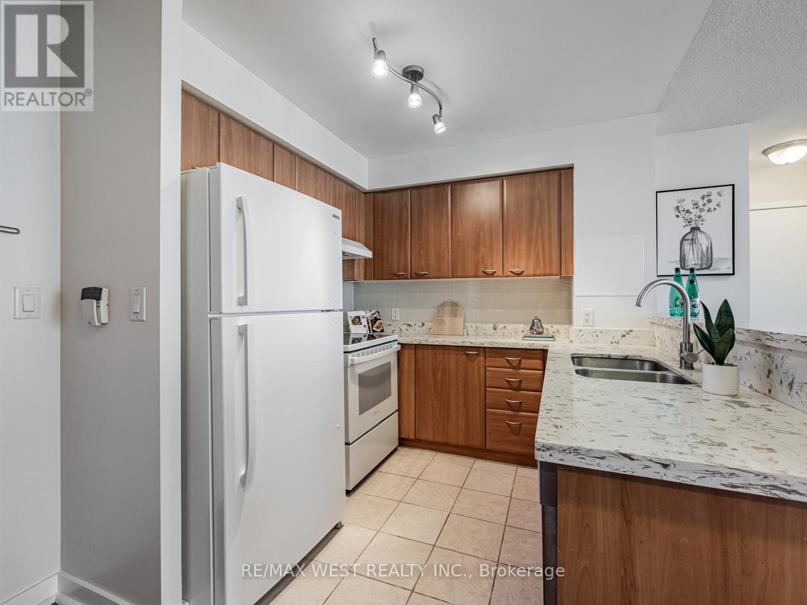 2509 - 36 Lee Centre Drive, Toronto, Ontario M1H 3K2 - Photo 6 - E12678332