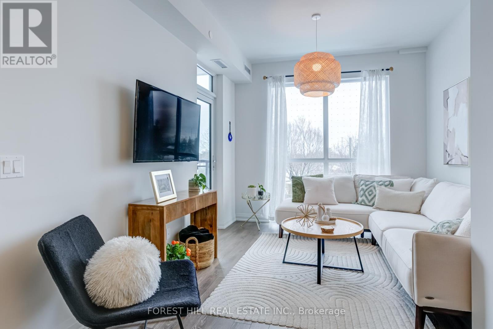 304 - 10 Meadowglen Place, Toronto, Ontario  M5G 0A8 - Photo 15 - E12678420