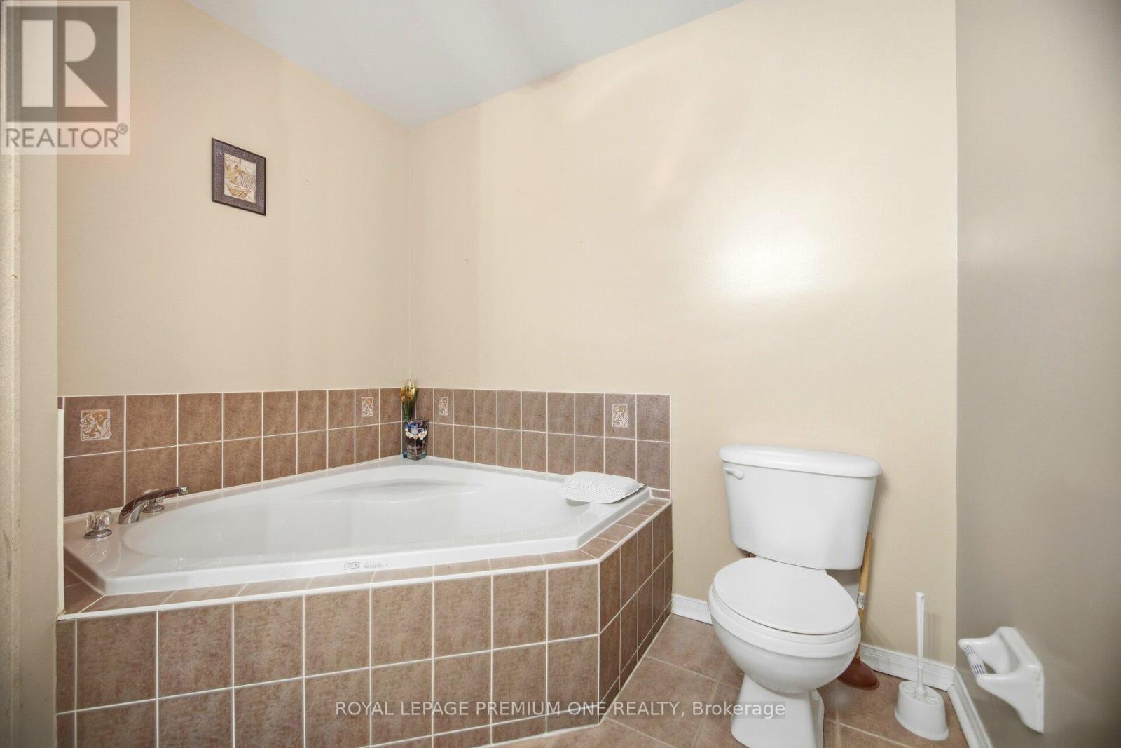 31 - 19 Foxchase Avenue, Vaughan, Ontario  L4L 9M9 - Photo 24 - N12678316