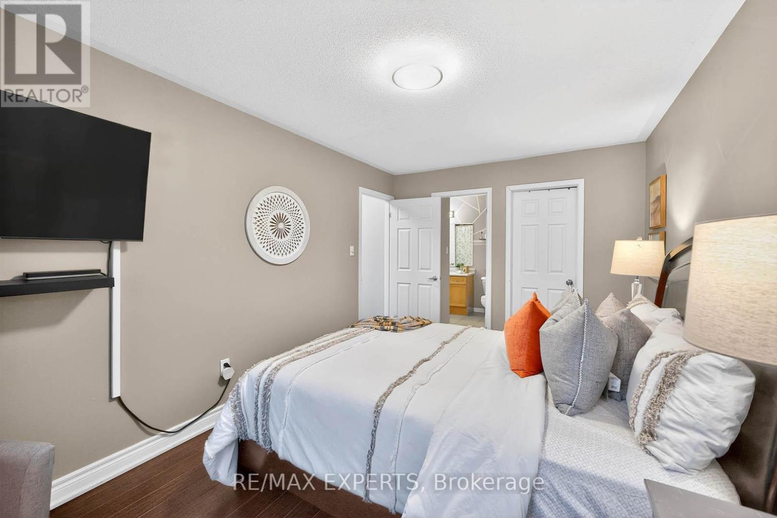 47 Muston Lane, Whitchurch-Stouffville, Ontario  L4A 0P9 - Photo 14 - N12678338