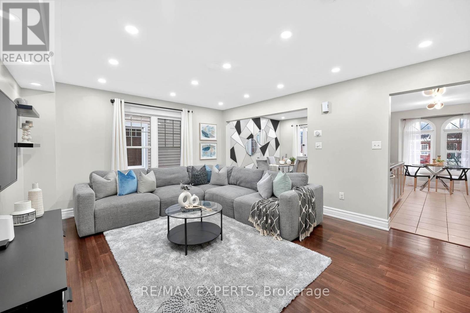 47 Muston Lane, Whitchurch-Stouffville, Ontario  L4A 0P9 - Photo 6 - N12678338