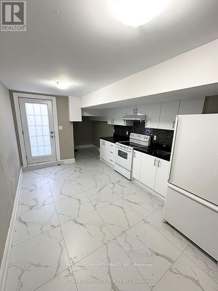 Basement - 16 Greenery Road, Markham, Ontario  L6B 0V4 - Photo 3 - N12678380