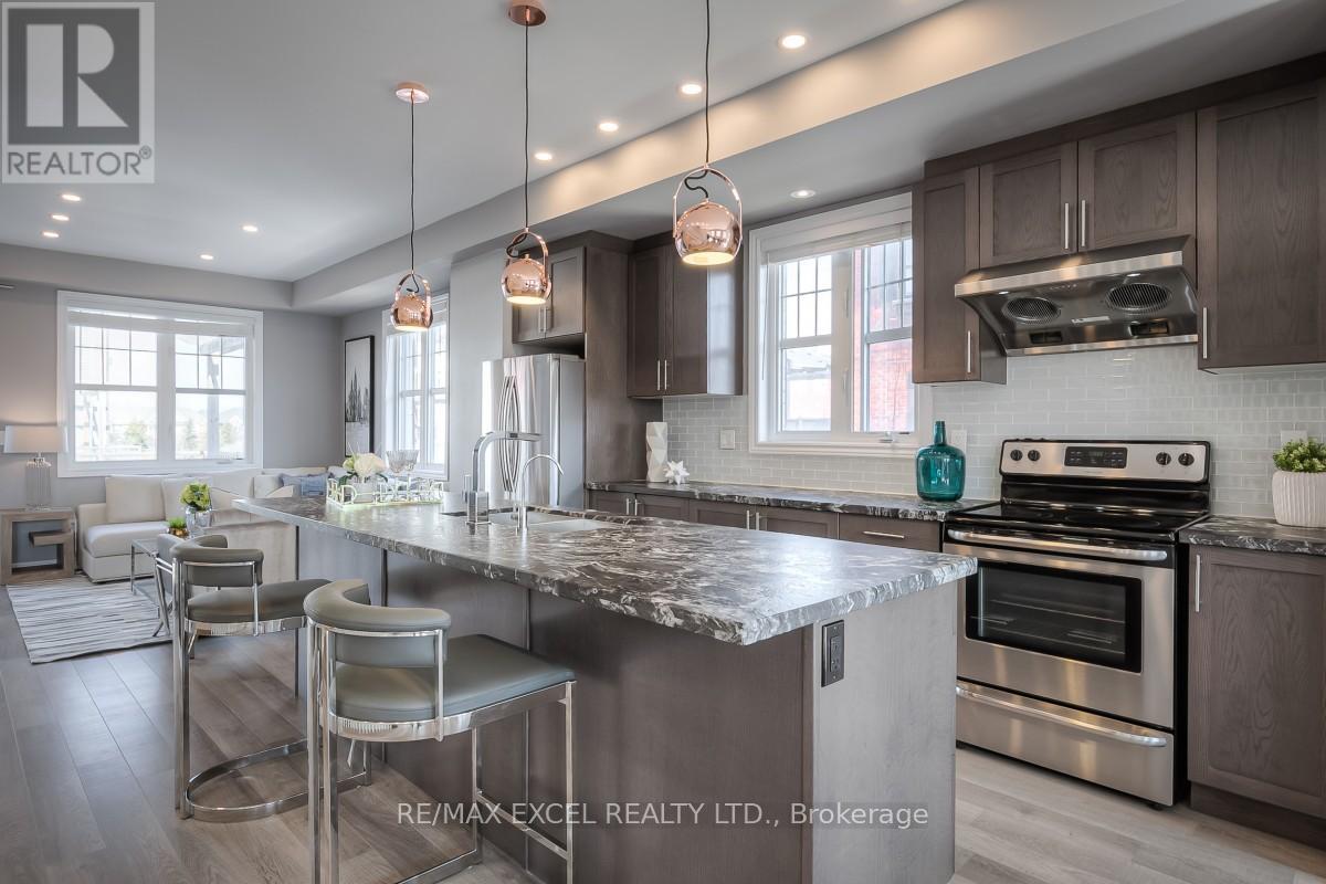 19 Boadway Crescent, Whitchurch-Stouffville, Ontario  L4A 1X9 - Photo 11 - N12678440