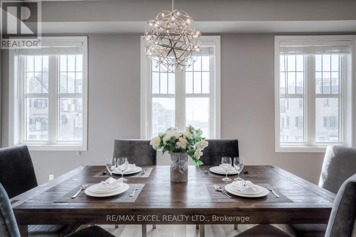 19 Boadway Crescent, Whitchurch-Stouffville, Ontario  L4A 1X9 - Photo 16 - N12678440