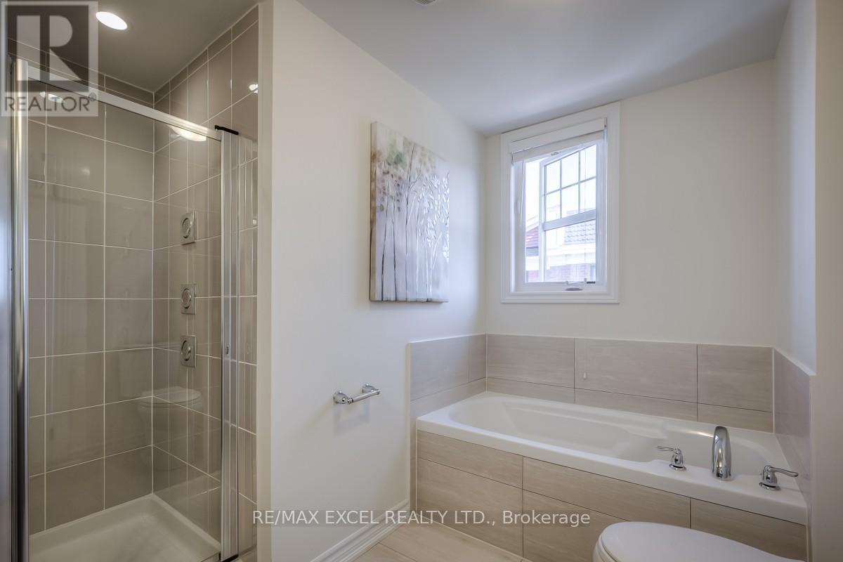 19 Boadway Crescent, Whitchurch-Stouffville, Ontario  L4A 1X9 - Photo 28 - N12678440