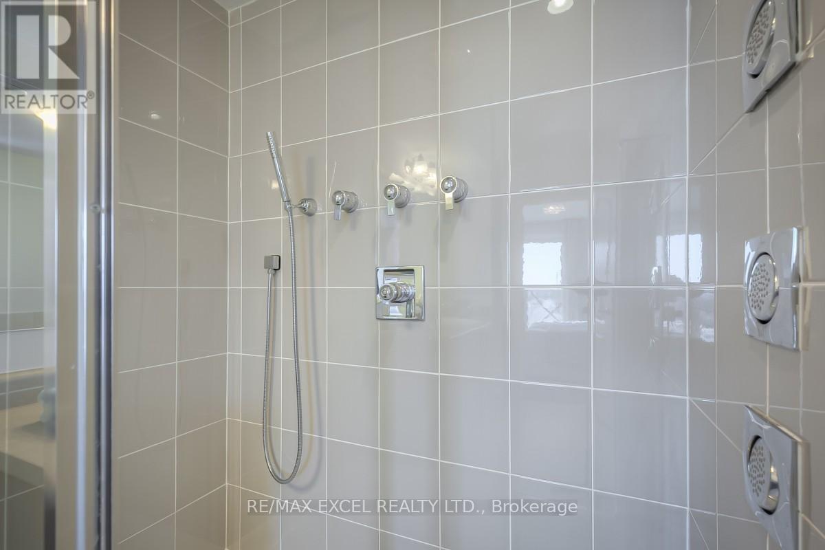 19 Boadway Crescent, Whitchurch-Stouffville, Ontario  L4A 1X9 - Photo 29 - N12678440