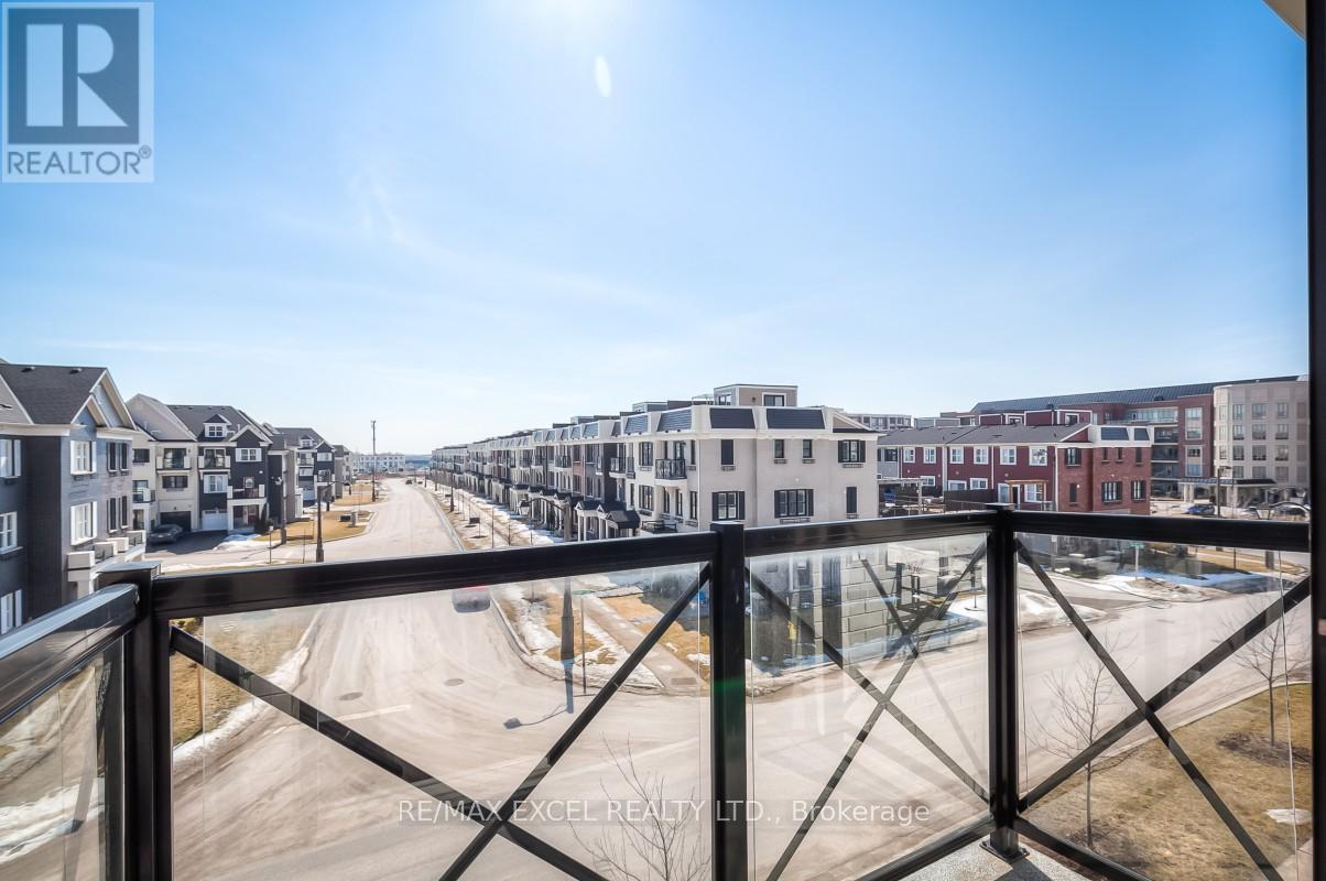 19 Boadway Crescent, Whitchurch-Stouffville, Ontario  L4A 1X9 - Photo 30 - N12678440