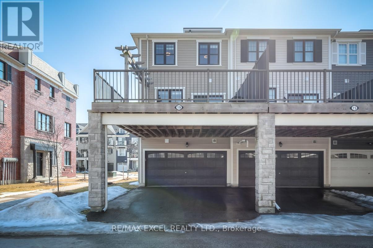 19 Boadway Crescent, Whitchurch-Stouffville, Ontario  L4A 1X9 - Photo 41 - N12678440