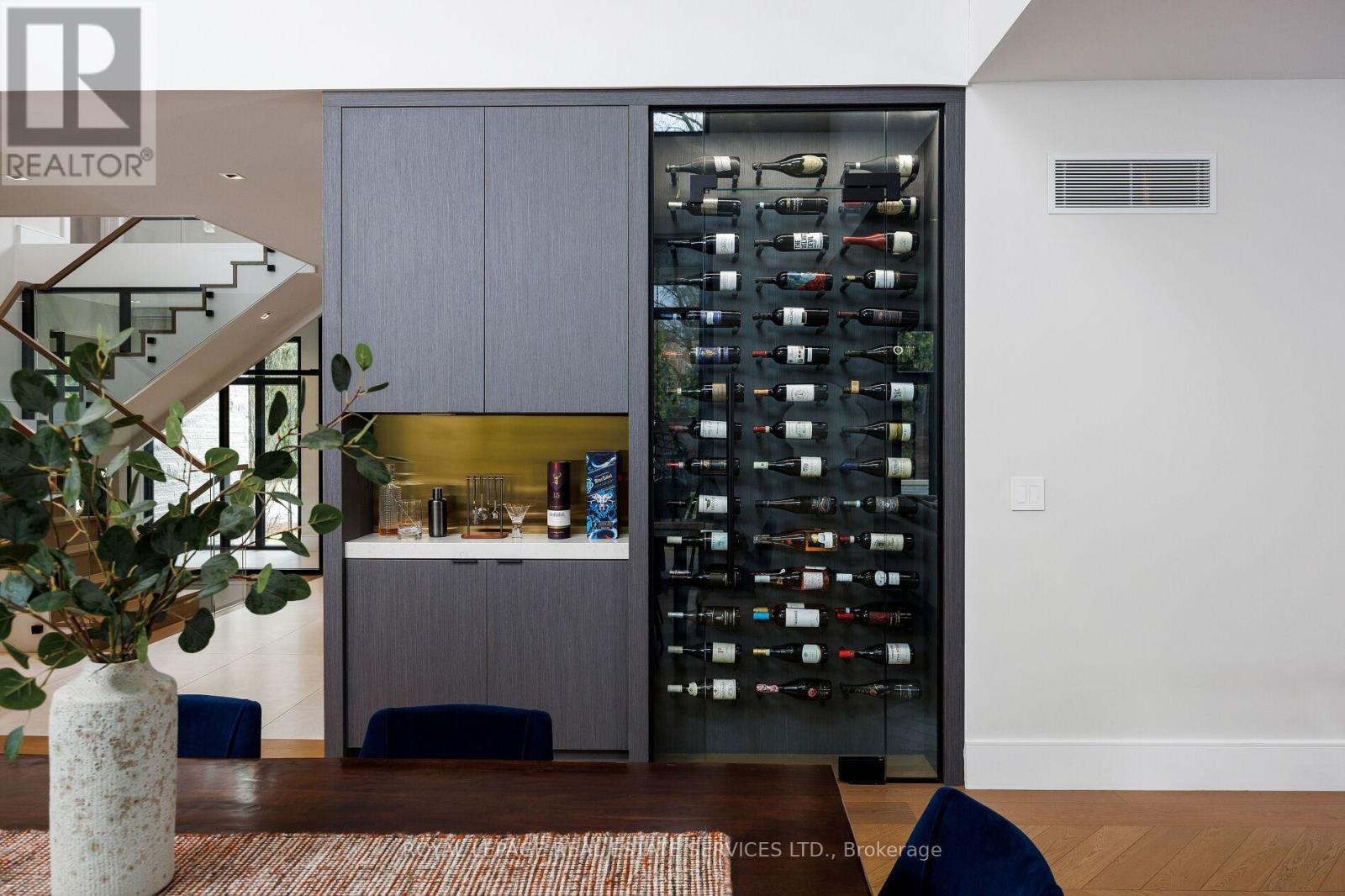 1471 Rogerswood Court, Mississauga, Ontario  L5J 1R7 - Photo 10 - W12678320