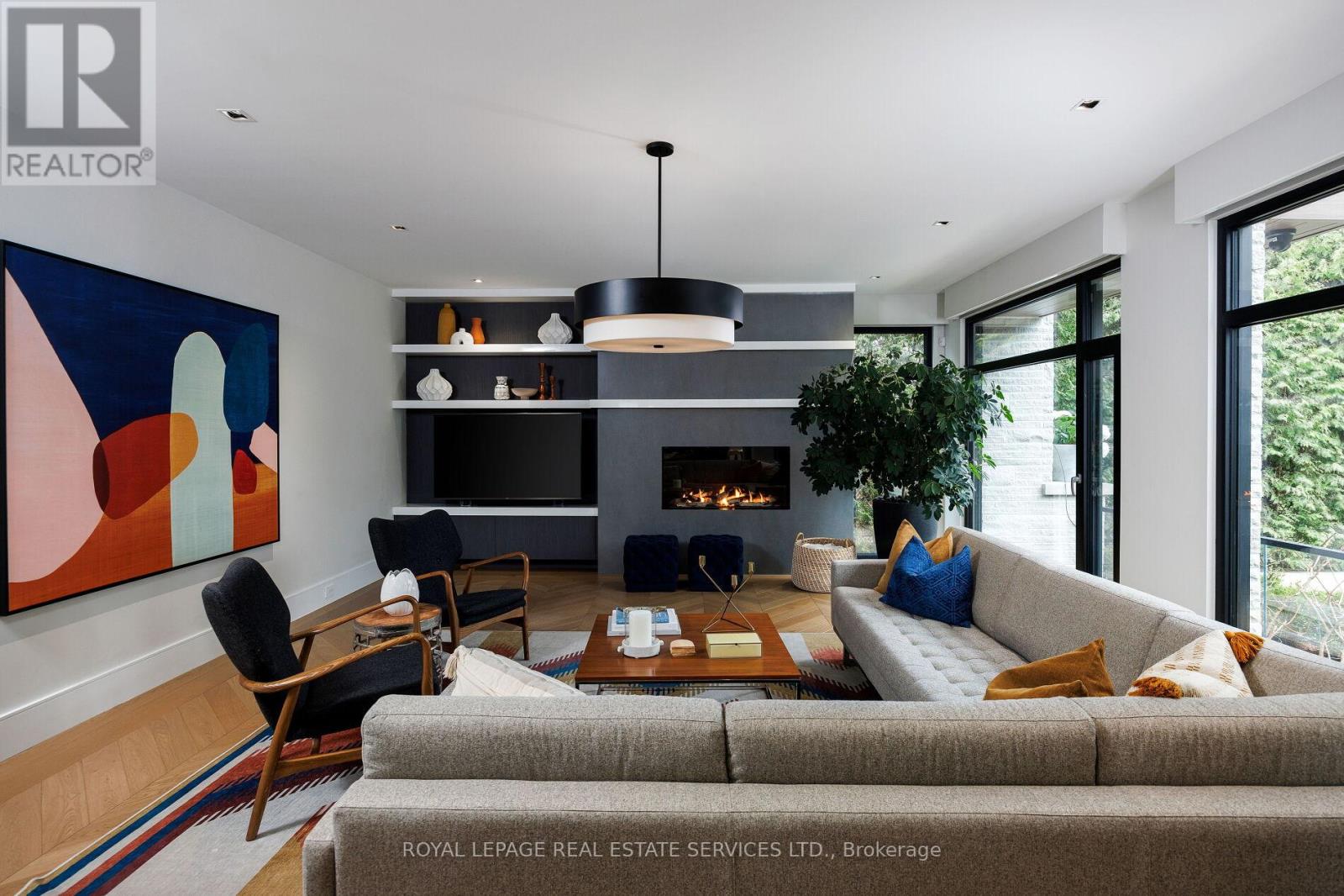 1471 Rogerswood Court, Mississauga, Ontario  L5J 1R7 - Photo 11 - W12678320