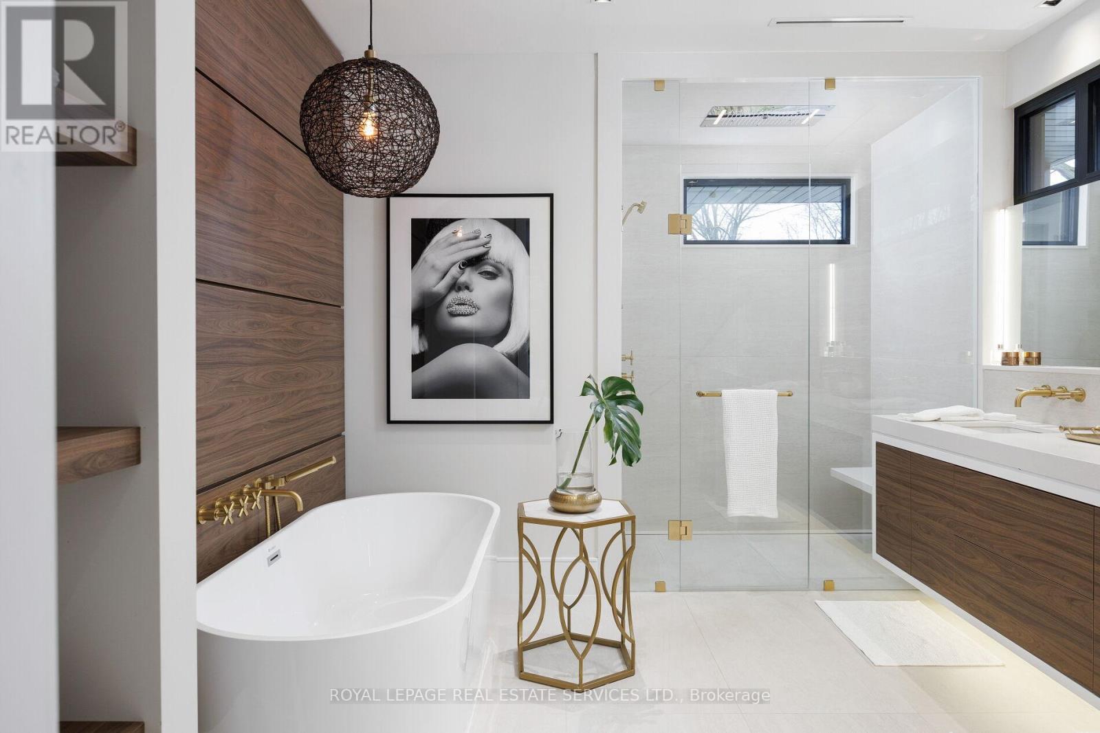 1471 Rogerswood Court, Mississauga, Ontario  L5J 1R7 - Photo 26 - W12678320