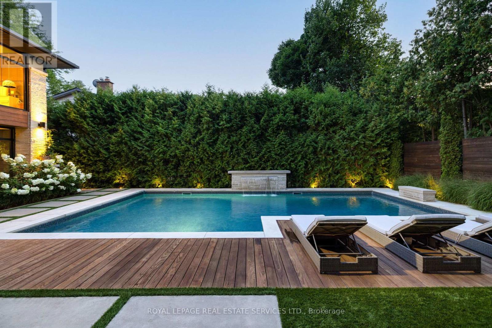 1471 Rogerswood Court, Mississauga, Ontario  L5J 1R7 - Photo 45 - W12678320