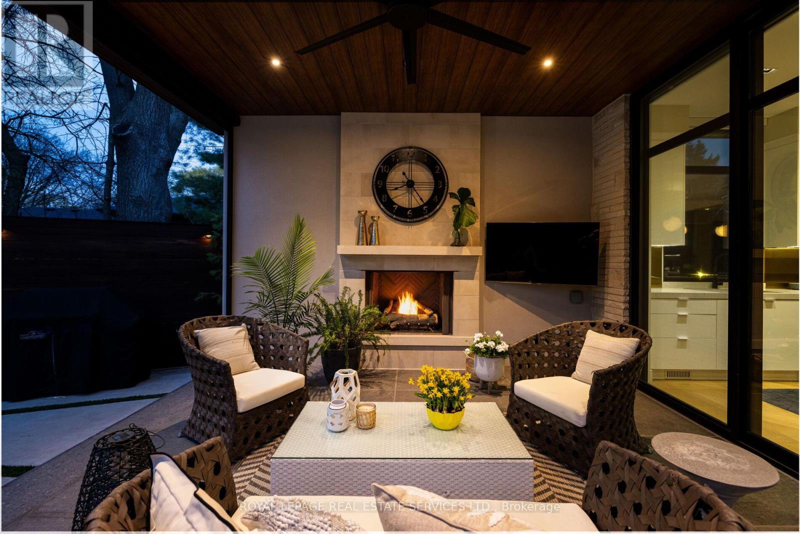 1471 Rogerswood Court, Mississauga, Ontario  L5J 1R7 - Photo 47 - W12678320