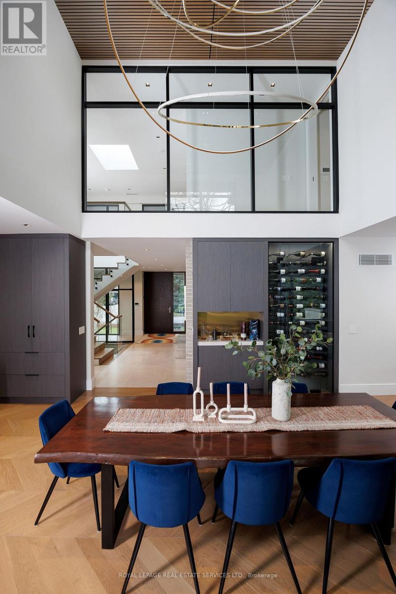 1471 Rogerswood Court, Mississauga, Ontario  L5J 1R7 - Photo 9 - W12678320