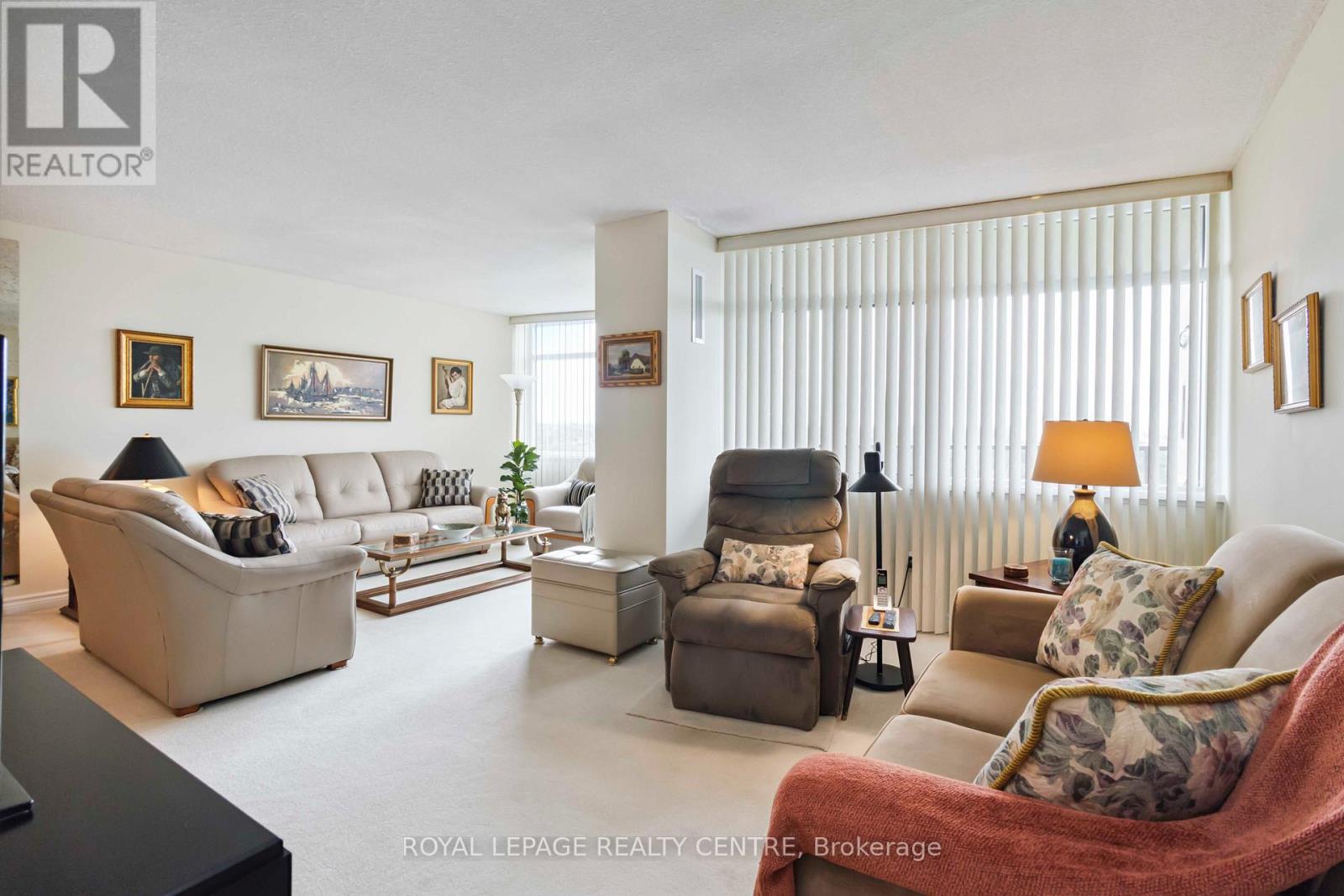 1808 - 3100 Kirwin Avenue, Mississauga, Ontario L5A 3S6 - Photo 10 - W12678348