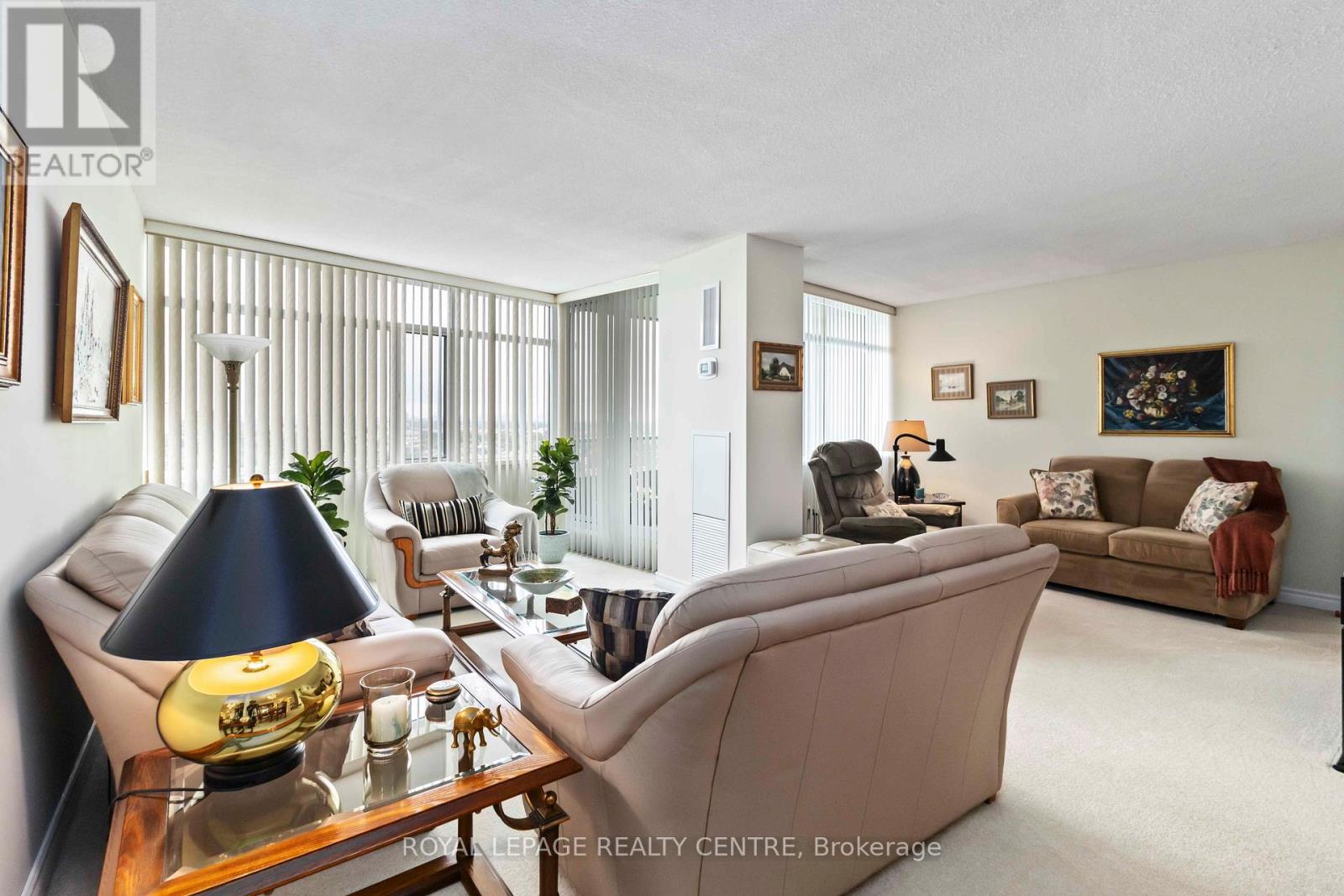 1808 - 3100 Kirwin Avenue, Mississauga, Ontario L5A 3S6 - Photo 13 - W12678348