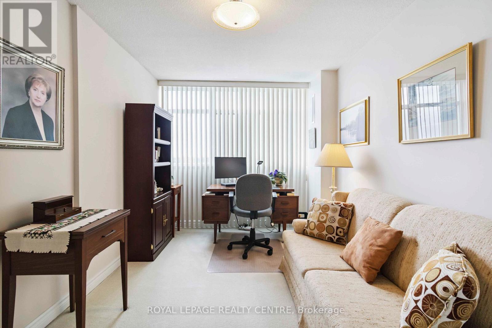 1808 - 3100 Kirwin Avenue, Mississauga, Ontario L5A 3S6 - Photo 25 - W12678348