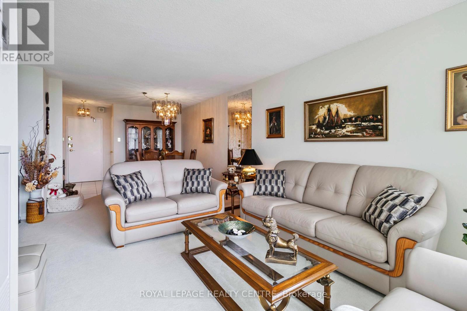 1808 - 3100 Kirwin Avenue, Mississauga, Ontario L5A 3S6 - Photo 7 - W12678348