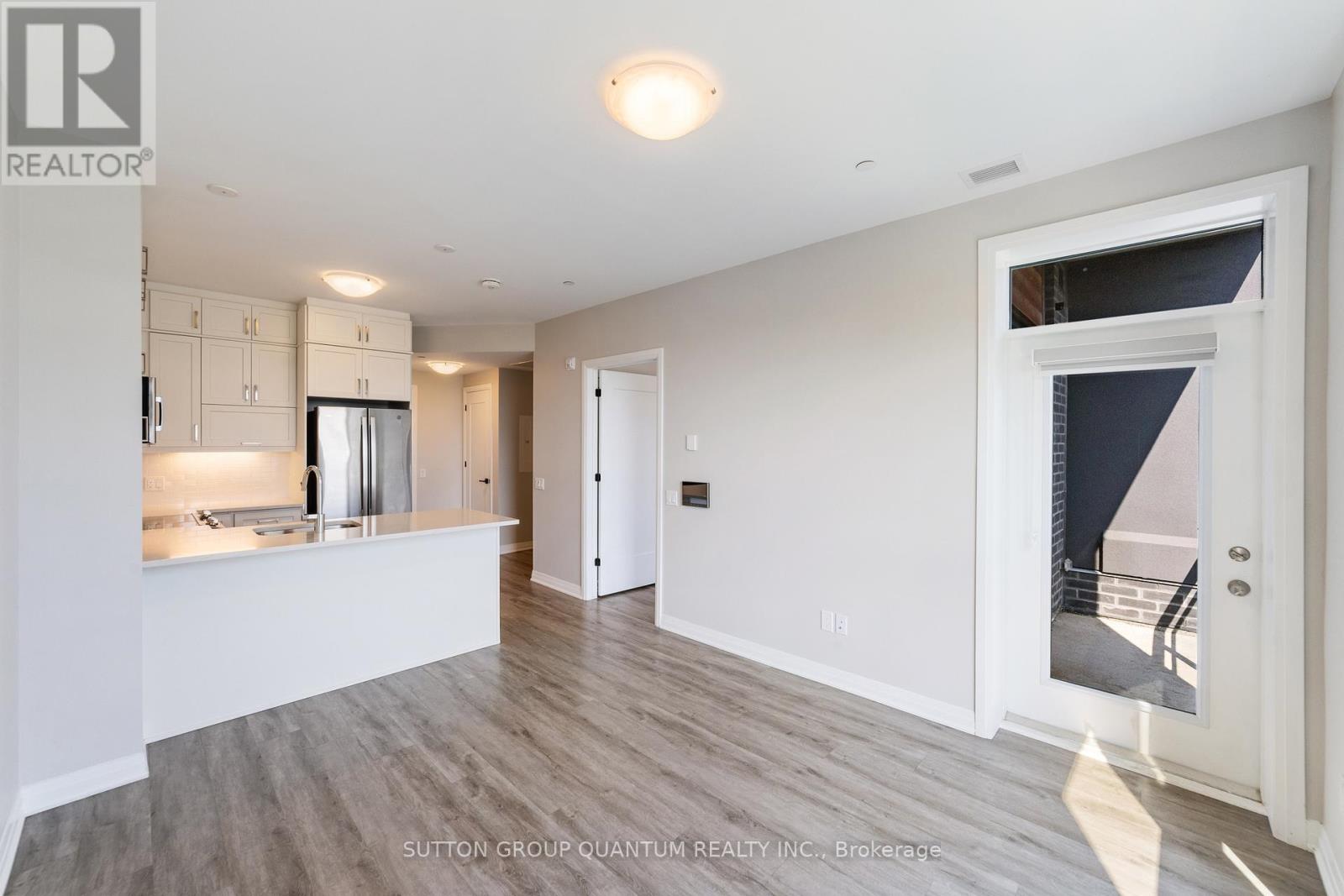 324 - 95 Dundas Street W, Oakville, Ontario  L6M 5N4 - Photo 15 - W12678350