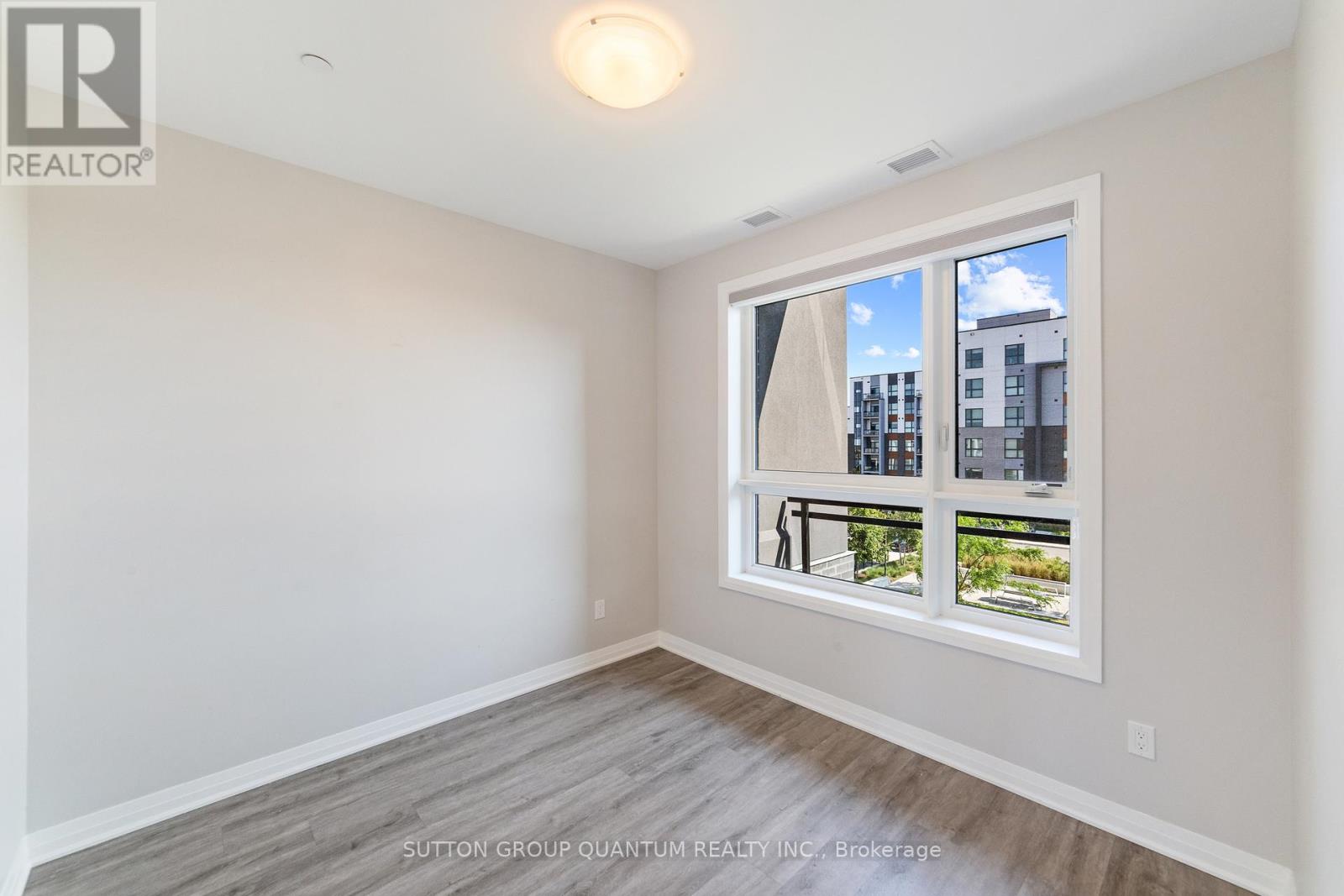 324 - 95 Dundas Street W, Oakville, Ontario  L6M 5N4 - Photo 17 - W12678350