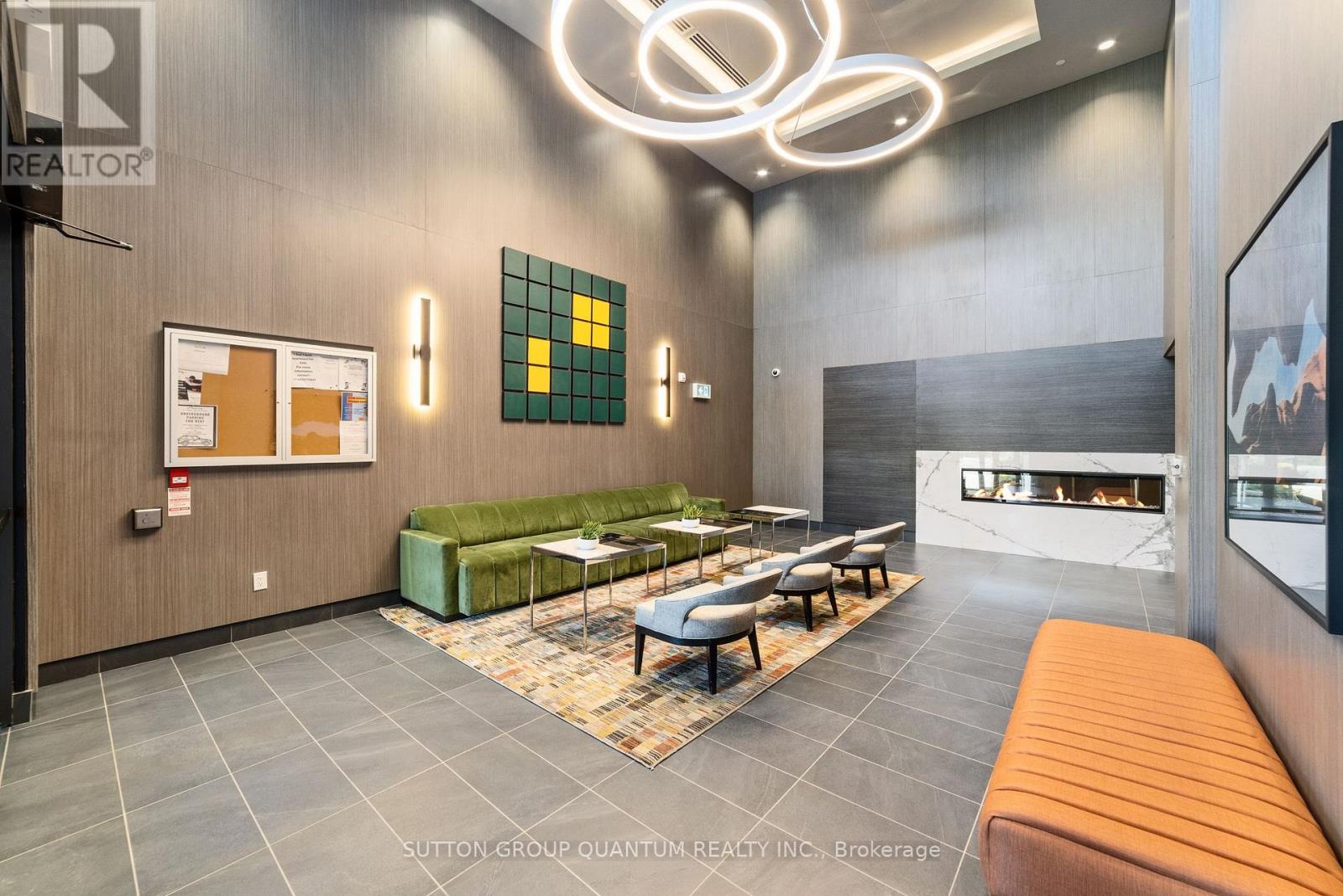 324 - 95 Dundas Street W, Oakville, Ontario  L6M 5N4 - Photo 4 - W12678350