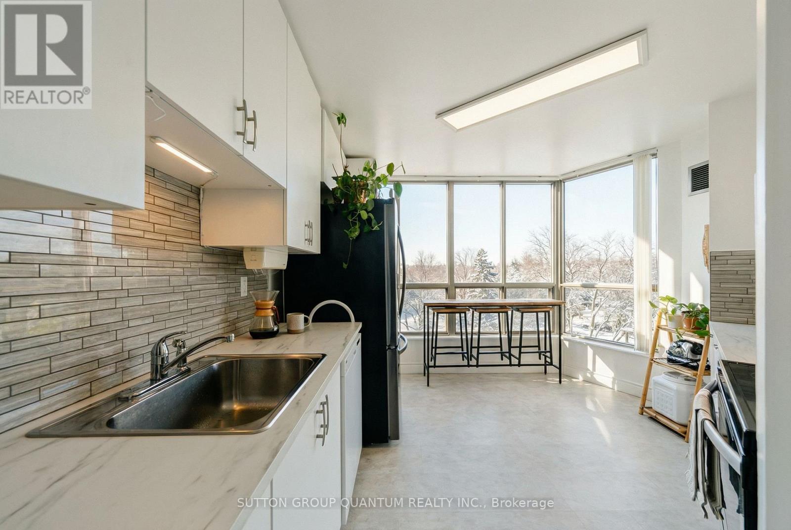 611 - 1110 Walden Circle, Mississauga, Ontario  L5J 4R3 - Photo 7 - W12678352