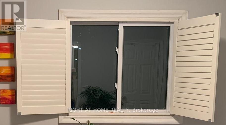 32 Heathcliffe Square, Brampton, Ontario L6S 5P7 - Photo 11 - W12678360