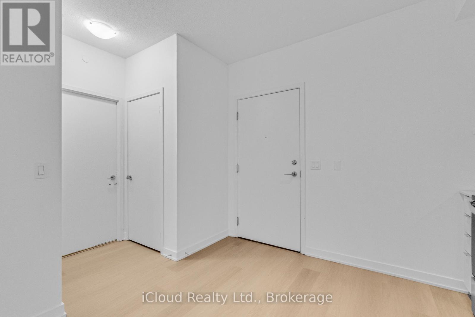 519 - 859 The Queensway, Toronto, Ontario M8Z 1N8 - Photo 9 - W12678386