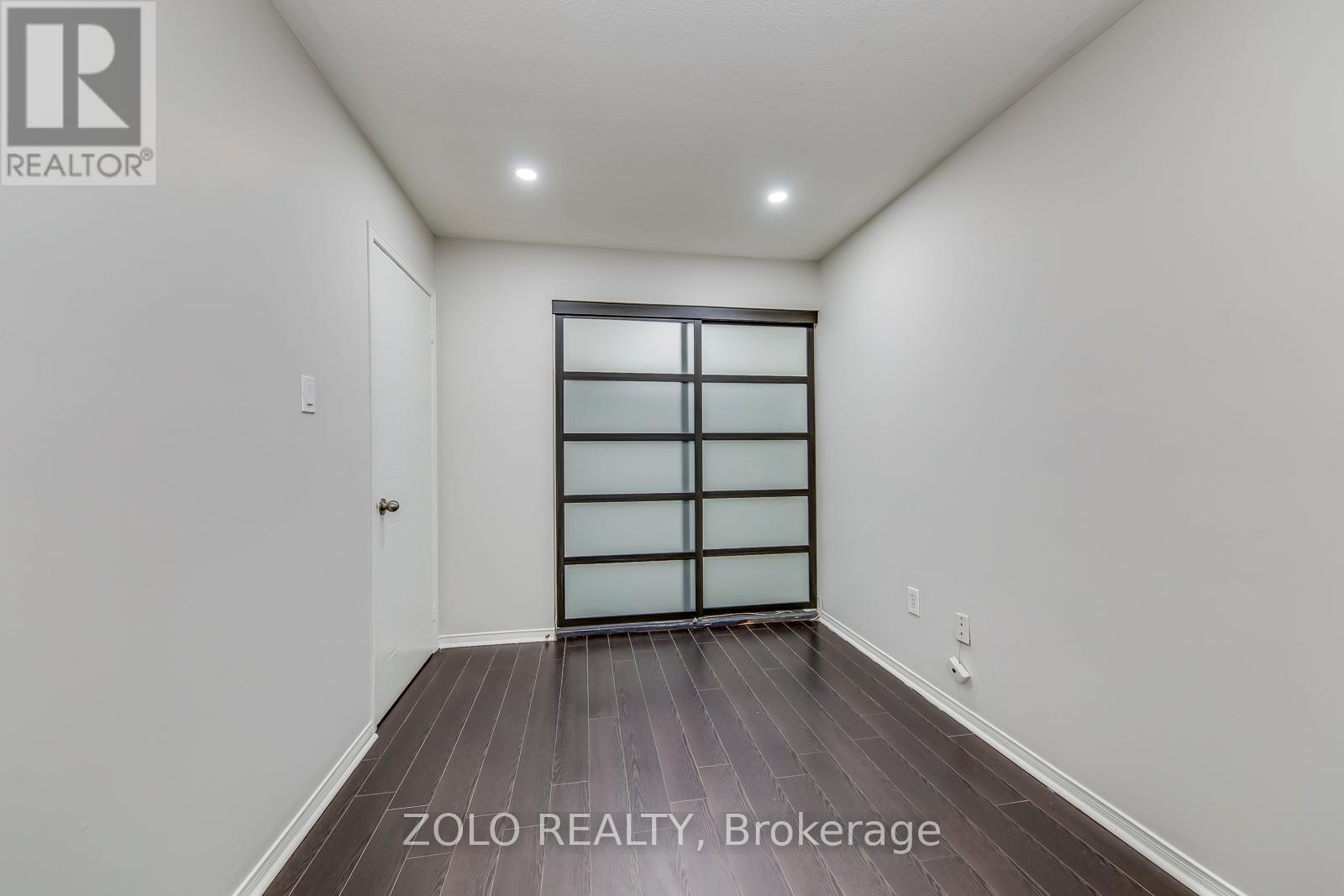 10 - 45 Bristol Road E, Mississauga, Ontario  L4Z 3P5 - Photo 14 - W12678402