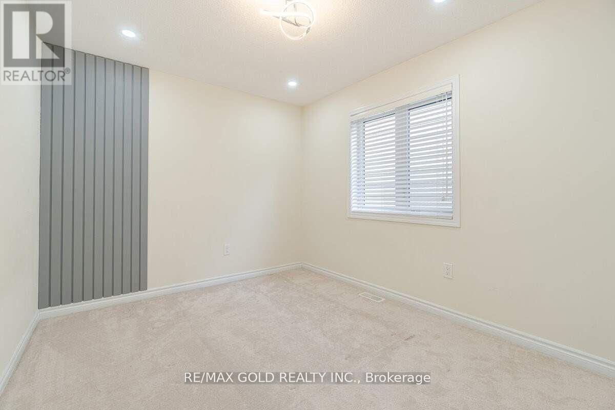 31 Troyer Street, Brampton, Ontario  L7A 4T3 - Photo 18 - W12678444