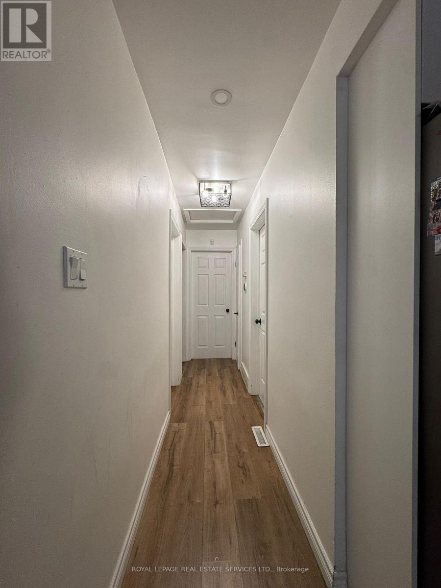 30 Obermeyer Drive, Kitchener, Ontario  N2A 1P6 - Photo 10 - X12678318