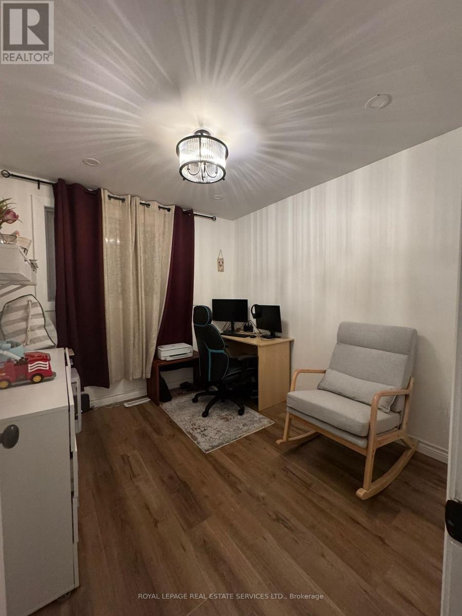 30 Obermeyer Drive, Kitchener, Ontario  N2A 1P6 - Photo 8 - X12678318